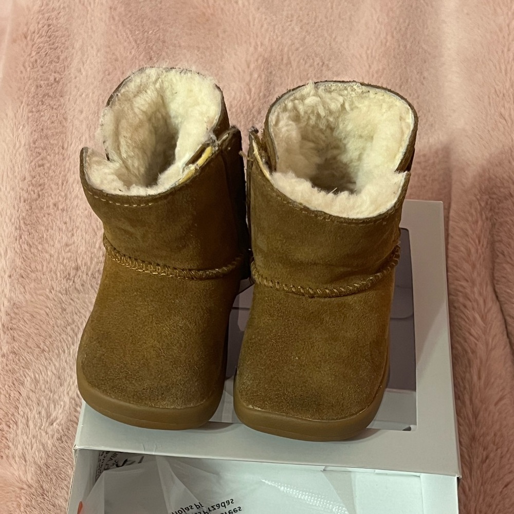 Baby Uggs